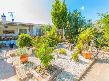 Casa con piscina en venta en Sedella