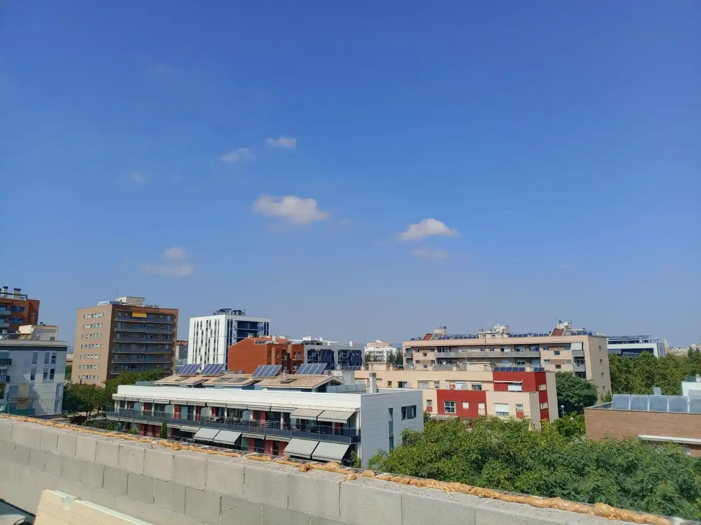 Vista exterior de Pis en venda en Vilafranca del Penedès amb Calefacció i Balcó