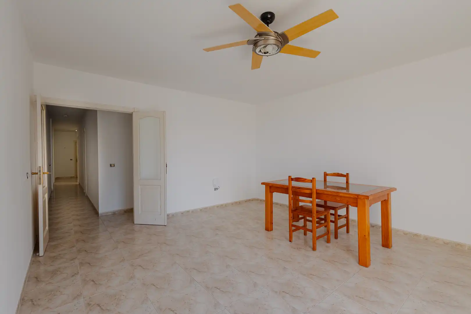 Comedor de Piso en venta en La Camella