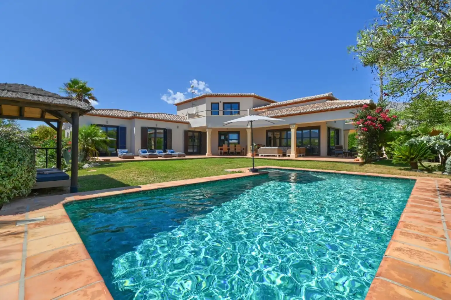 Casa en venda a Beniarbeig