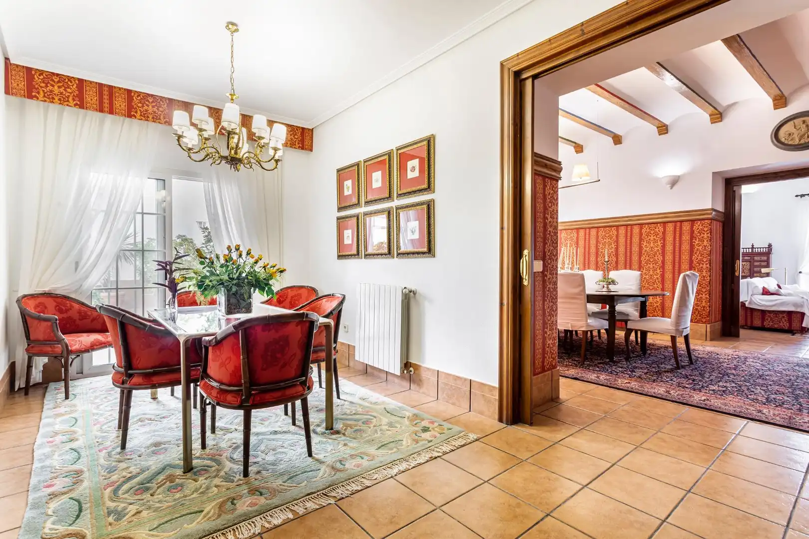 Dining room of Houses for sale in Chiva  with Air Conditioner, Private garden and Terrace