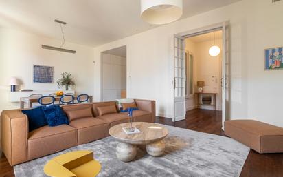 Sala d'estar de Apartament en venda en  Barcelona Capital amb Balcó