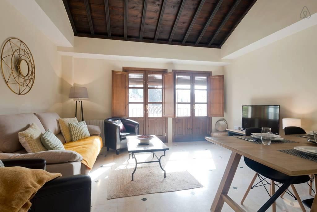 Sala d'estar de Dúplex en venda en  Granada Capital amb Calefacció, Terrassa i Balcó