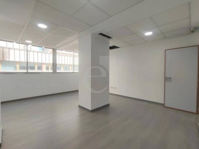Oficina en Alquiler en Jaume Roig