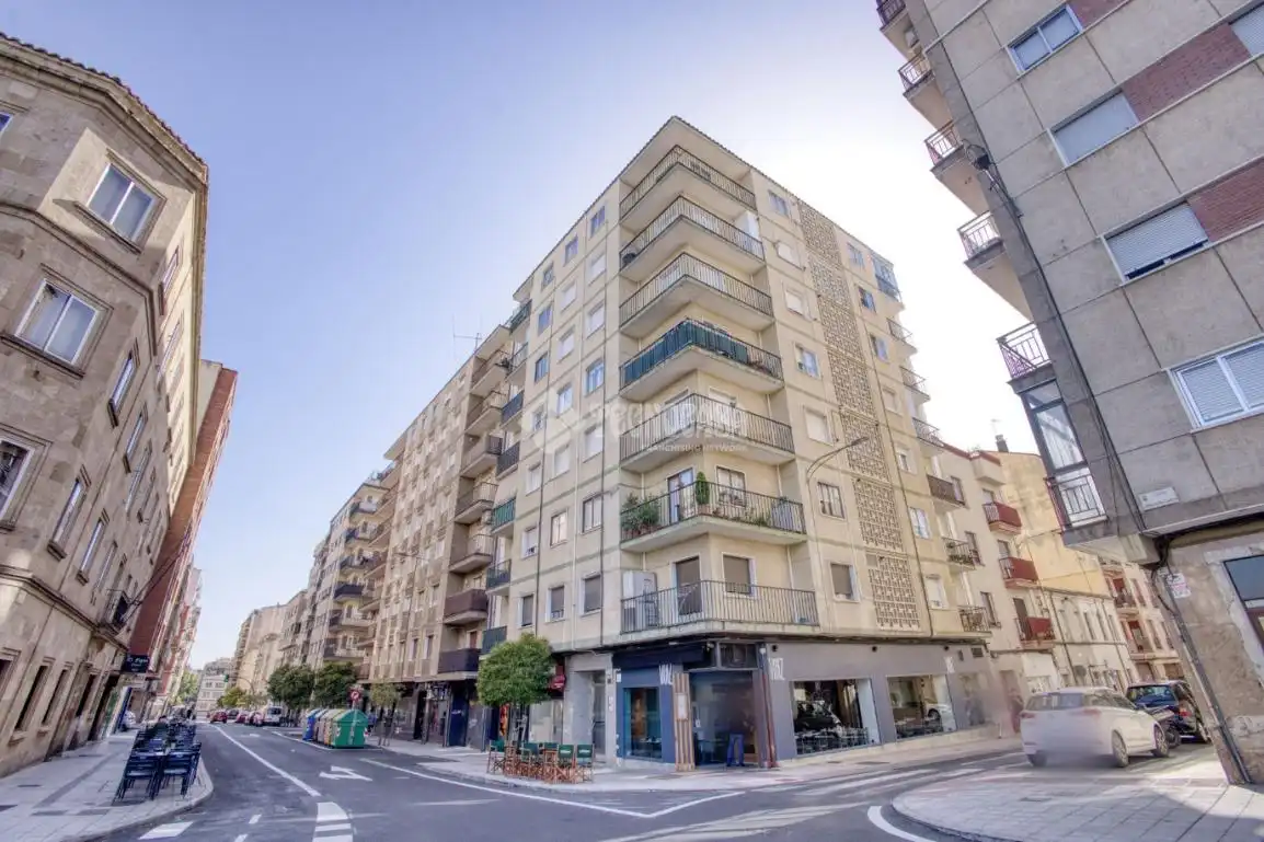 Vista exterior de Piso en venta en Salamanca con Calefacción y Balcón