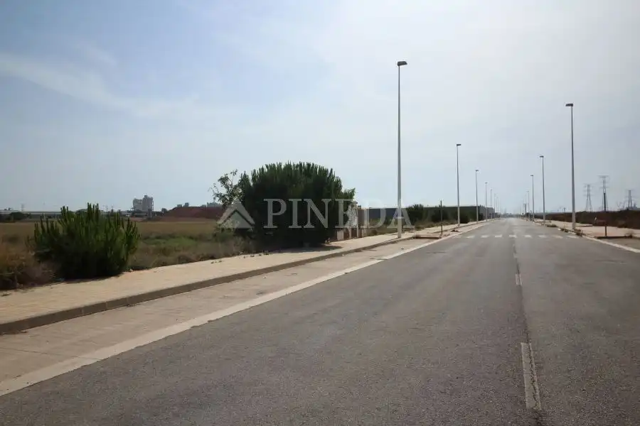 Terreny industrial en venda en Sagunto / Sagunt