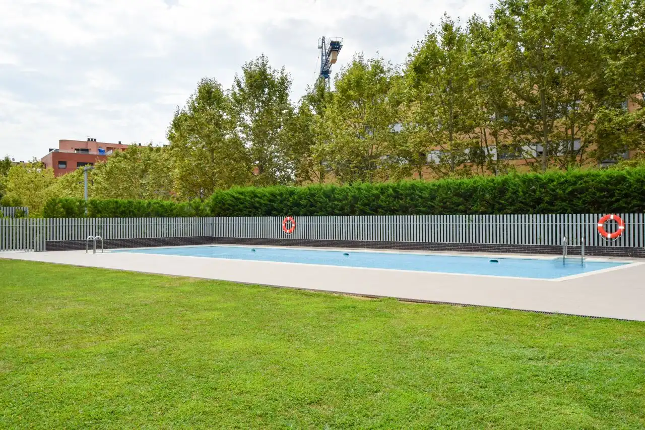Pis amb piscina en venda a Turó de Can Mates, imagen 2
