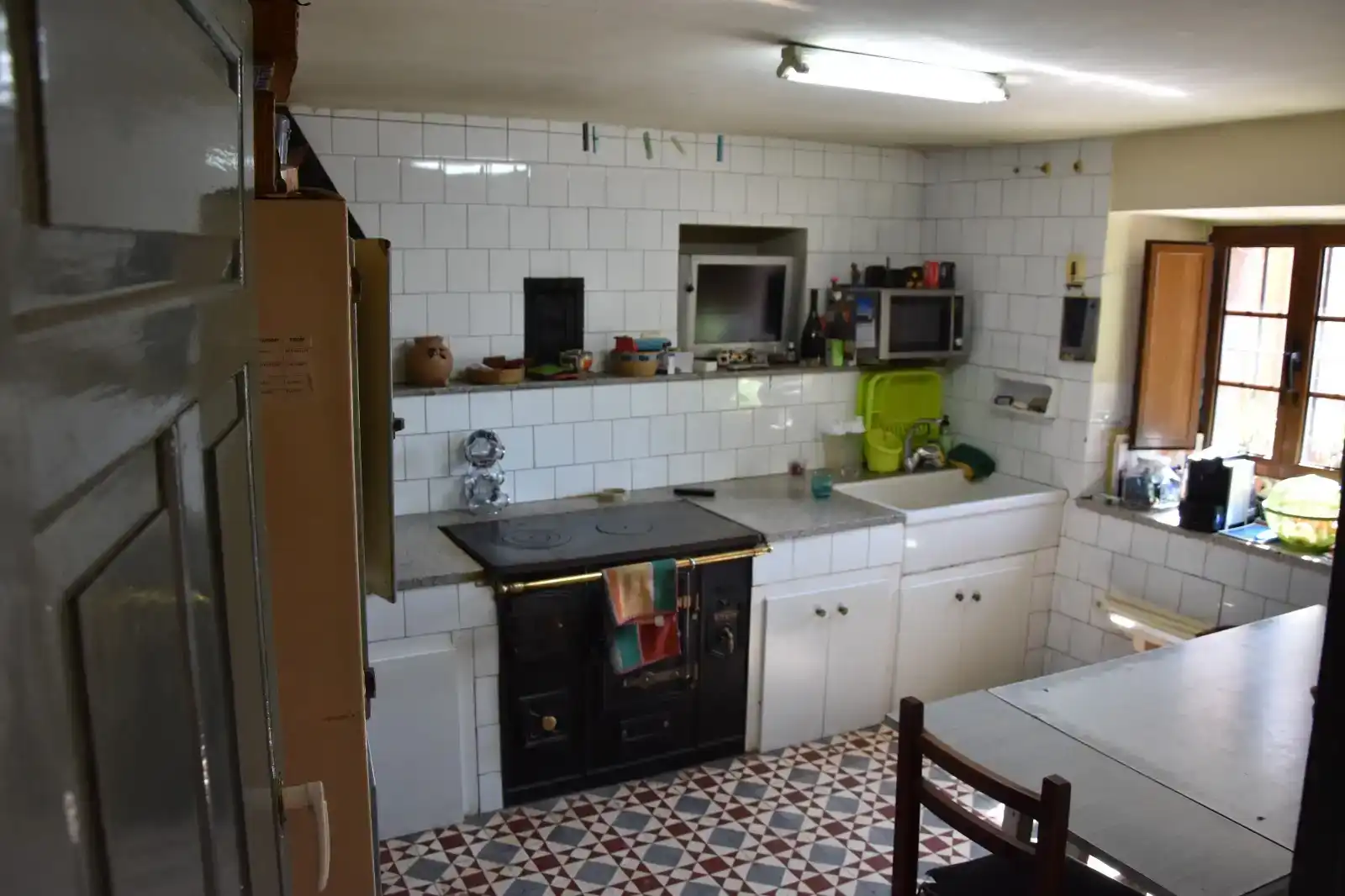 Cuina de Finca rústica en venda en Hermandad de Campoo de Suso amb Jardí privat