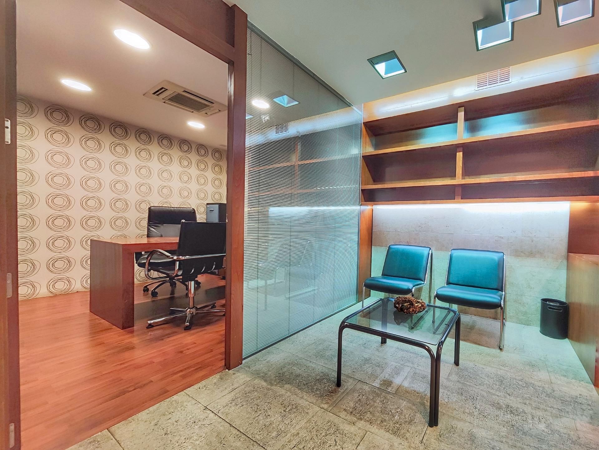 Oficina de lloguer en Puertollano amb Aire condicionat, Moblat i Internet