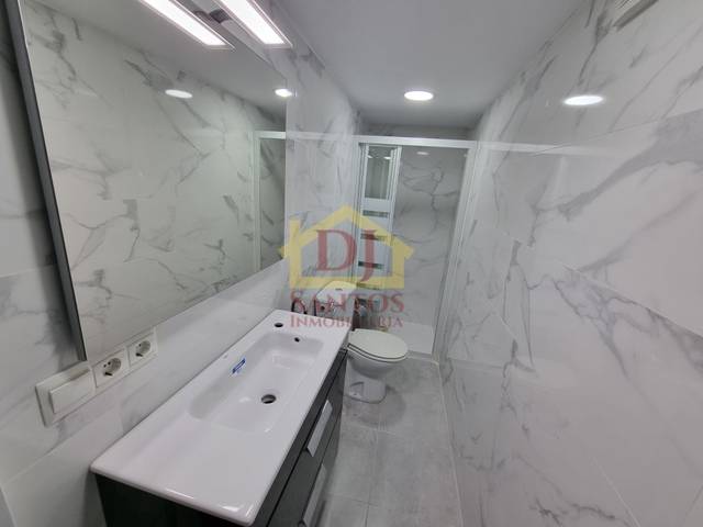 Apartamento en Venta en Calle María Auxiliadora en Salesas