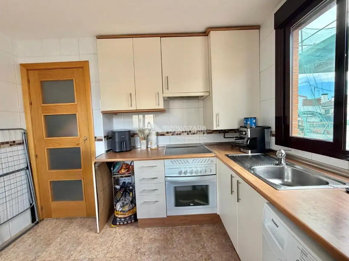 Cocina de Piso en venta en Torrejón de Velasco con Aire acondicionado y Calefacción