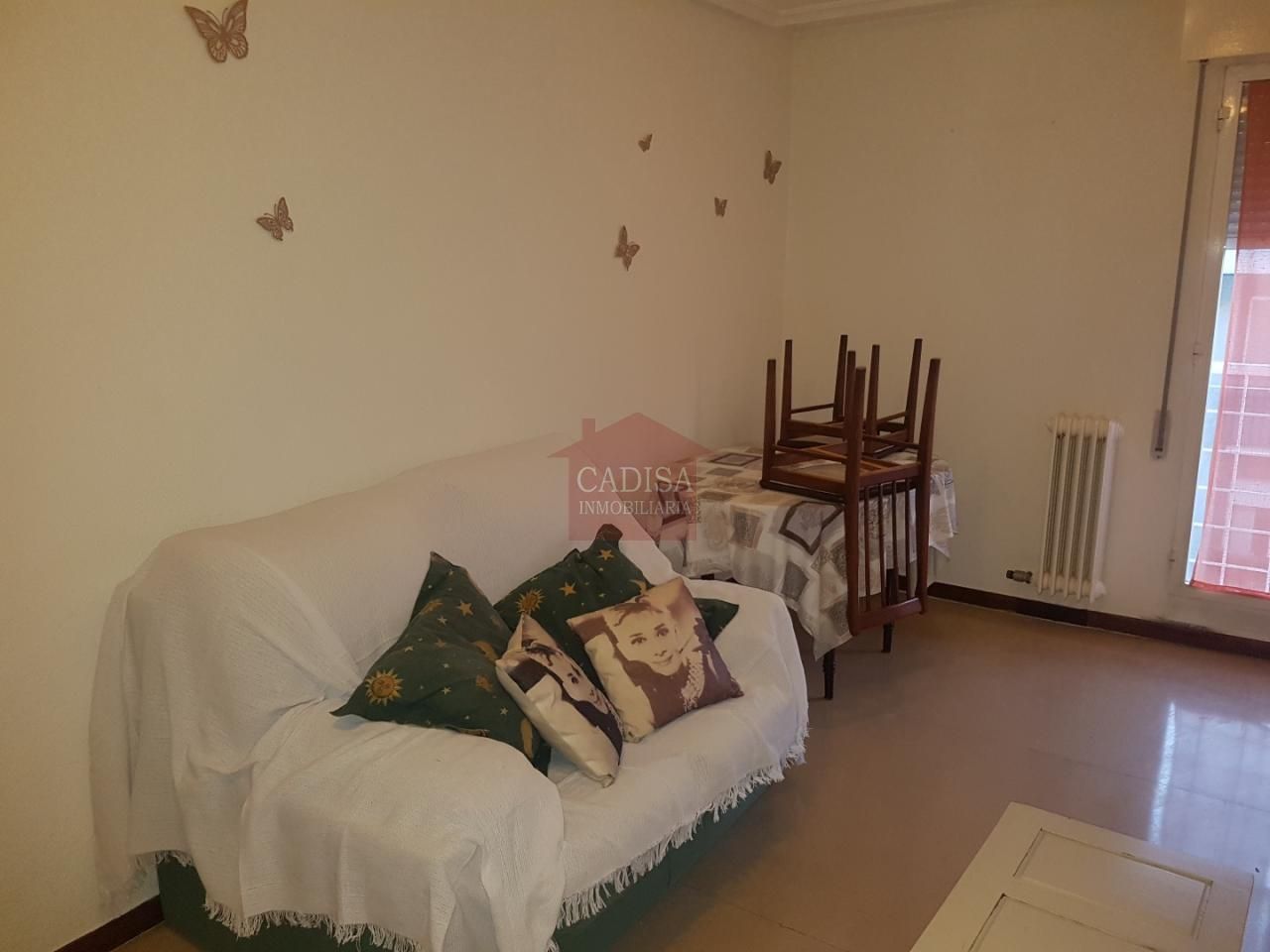 Sala d'estar de Apartament en venda en Santa Marta de Tormes amb Calefacció i Moblat