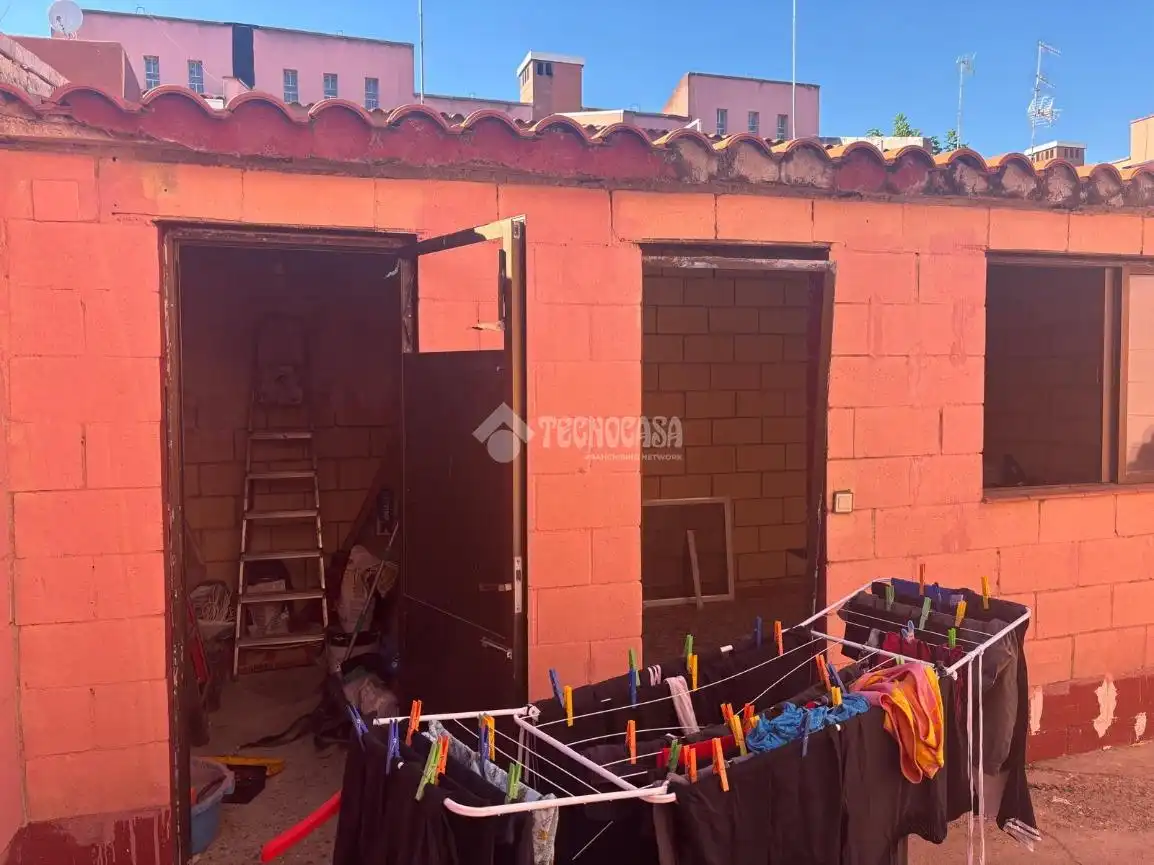 Casa aparellada en venda a Casco Antiguo, imagen 14