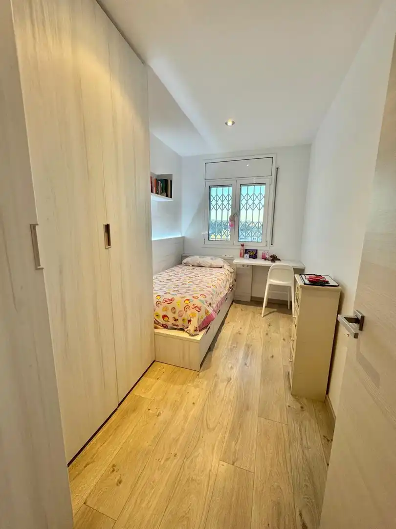Schlafzimmer von Wohnung zum Verkauf in Malgrat de Mar mit Heizung, Balkon und Gemeinschaftspool