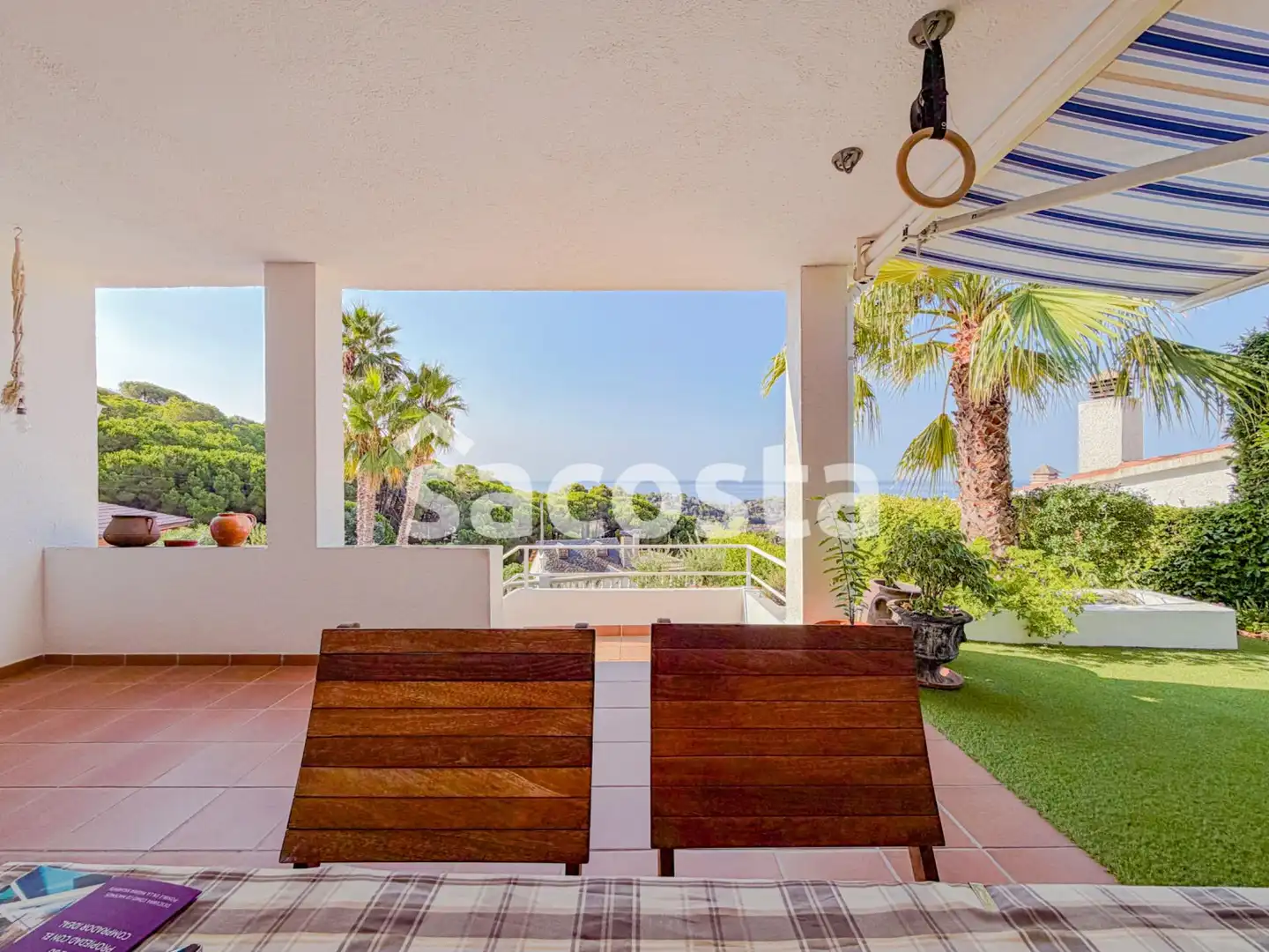 Terrasse von Haus oder Chalet zum Verkauf in Lloret de Mar mit Klimaanlage, Heizung und Terrasse