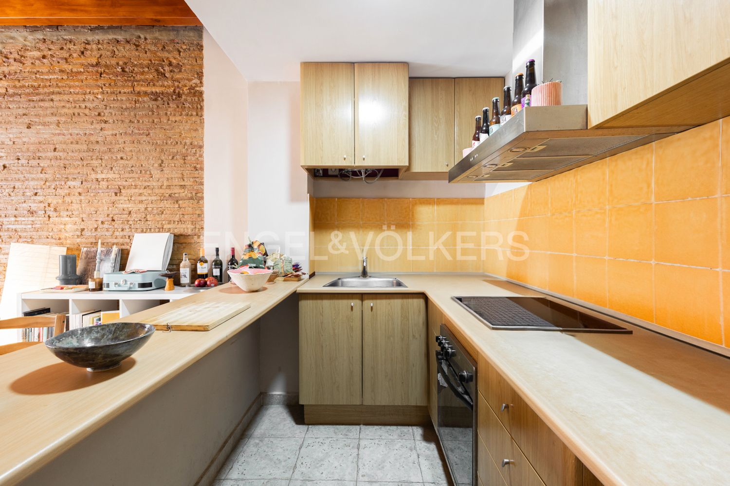 Kitchen of Apartment for sale in  Valencia Capital  with Air Conditioner, Heating and Storage room