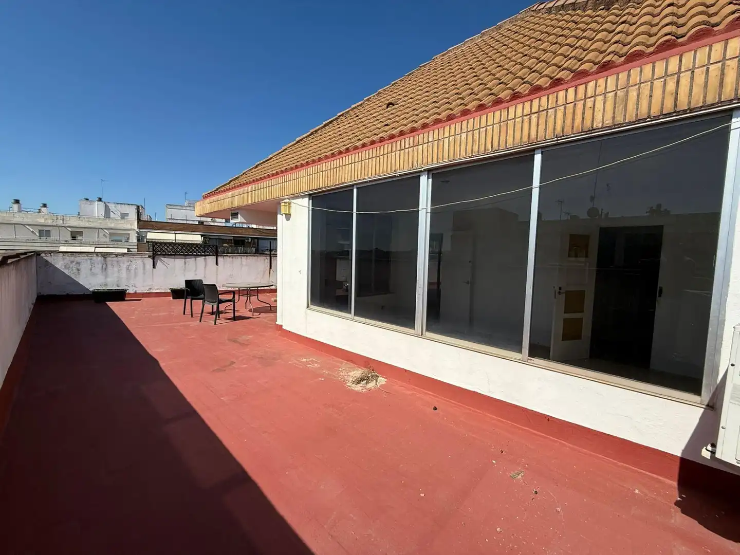 Terrasse von Dachboden zur Miete in Sevilla mit Klimaanlage und Terrasse