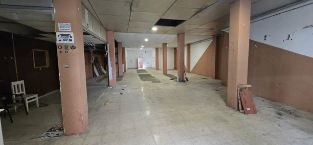 Local comercial en Alquiler en Calle Camino de Albadalejo, 28 en El Rocío - La Milagrosa