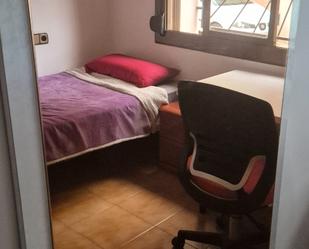 Dormitori de Planta baixa per a compartir en Sant Climent de Llobregat amb Moblat, Forn i Rentadora