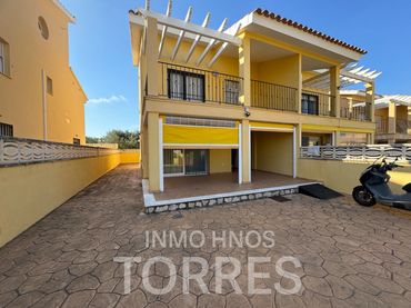 Reihenhaus mit Balkon zum Verkauf in Camí de Cervera