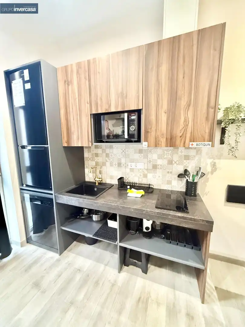 Cuina de Apartament en venda en Valencia amb Calefacció