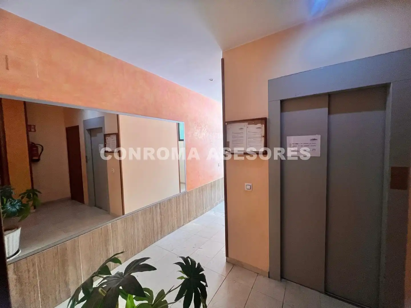 Maisonette zum Verkauf in Lloret de Mar mit Klimaanlage, Heizung und Balkon