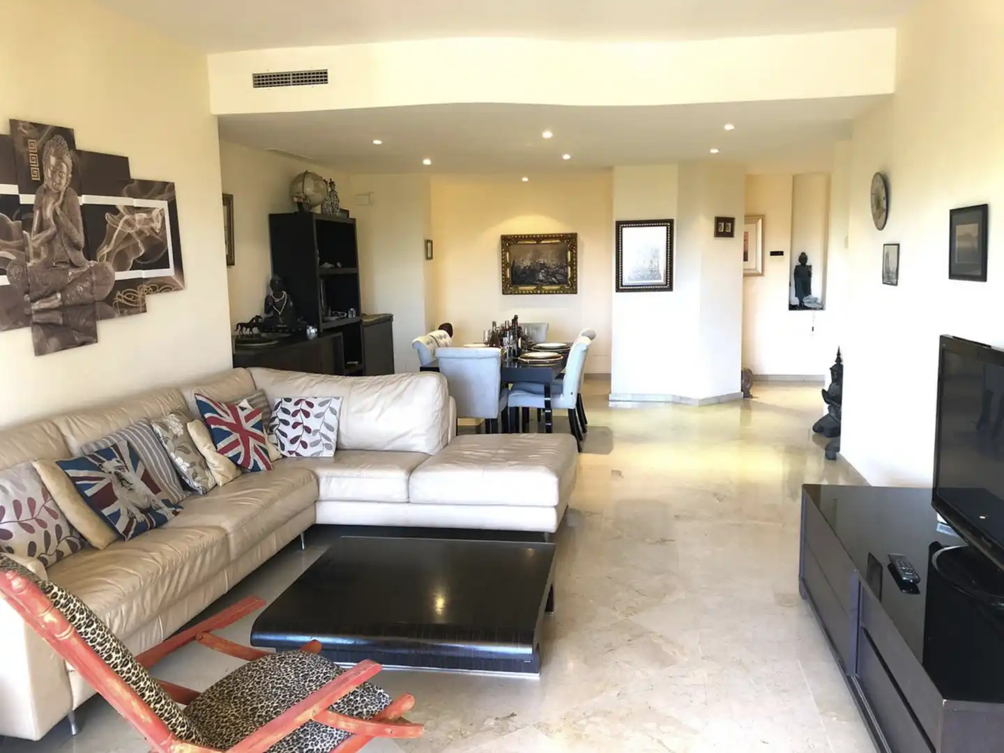 Piso con terraza en venta en Avenida de las Cumbres 9a, imagen 2
