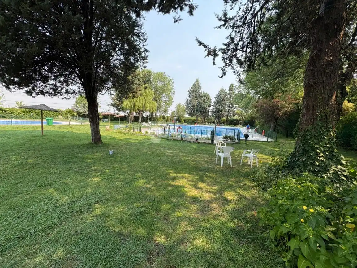 Piscina de Piso en venta en Humanes de Madrid con Calefacción, Terraza y Piscina comunitaria