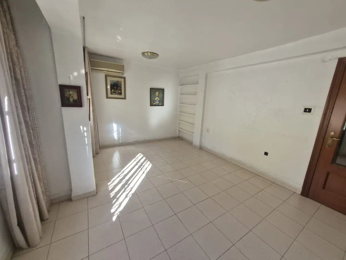 Piso en venta en Valencia con Aire acondicionado, Terraza y Balcón