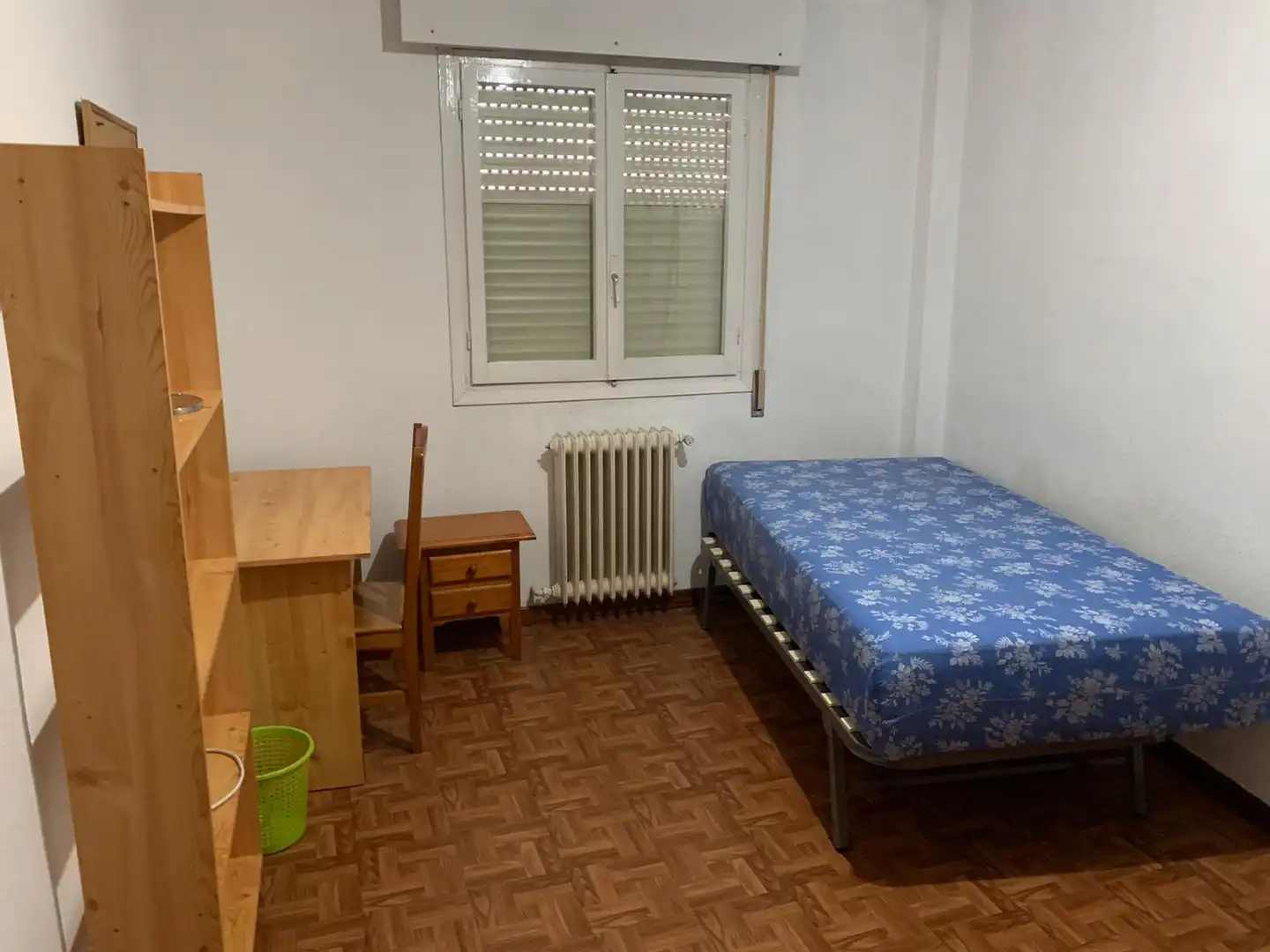 Schlafzimmer von Wohnung zum Verkauf in Valladolid mit Klimaanlage, Heizung und Möbliert
