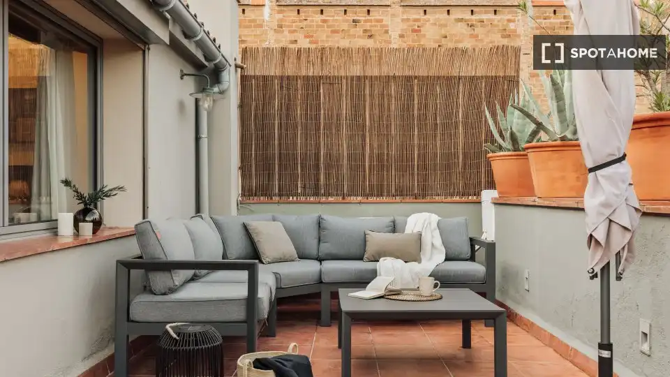 Terrassa de Apartament per a compartir en Barcelona amb Aire condicionat, Terrassa i Moblat