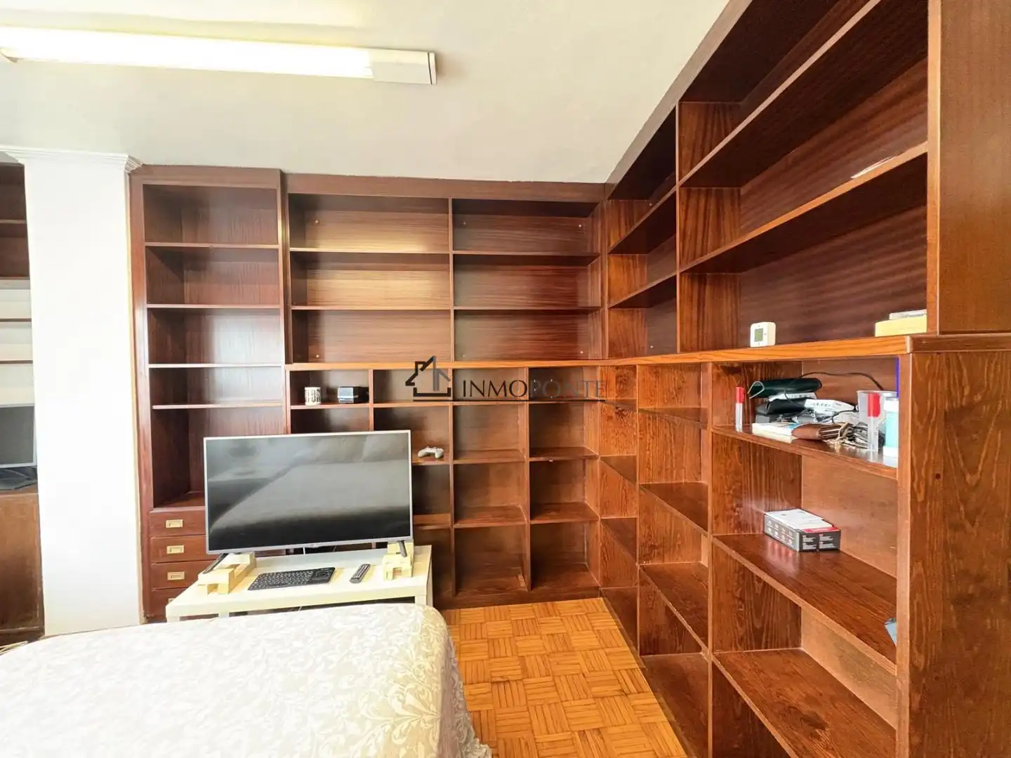 Living room of Flat for rent in Pontevedra Capital   with Heating, Terrace and Furnished