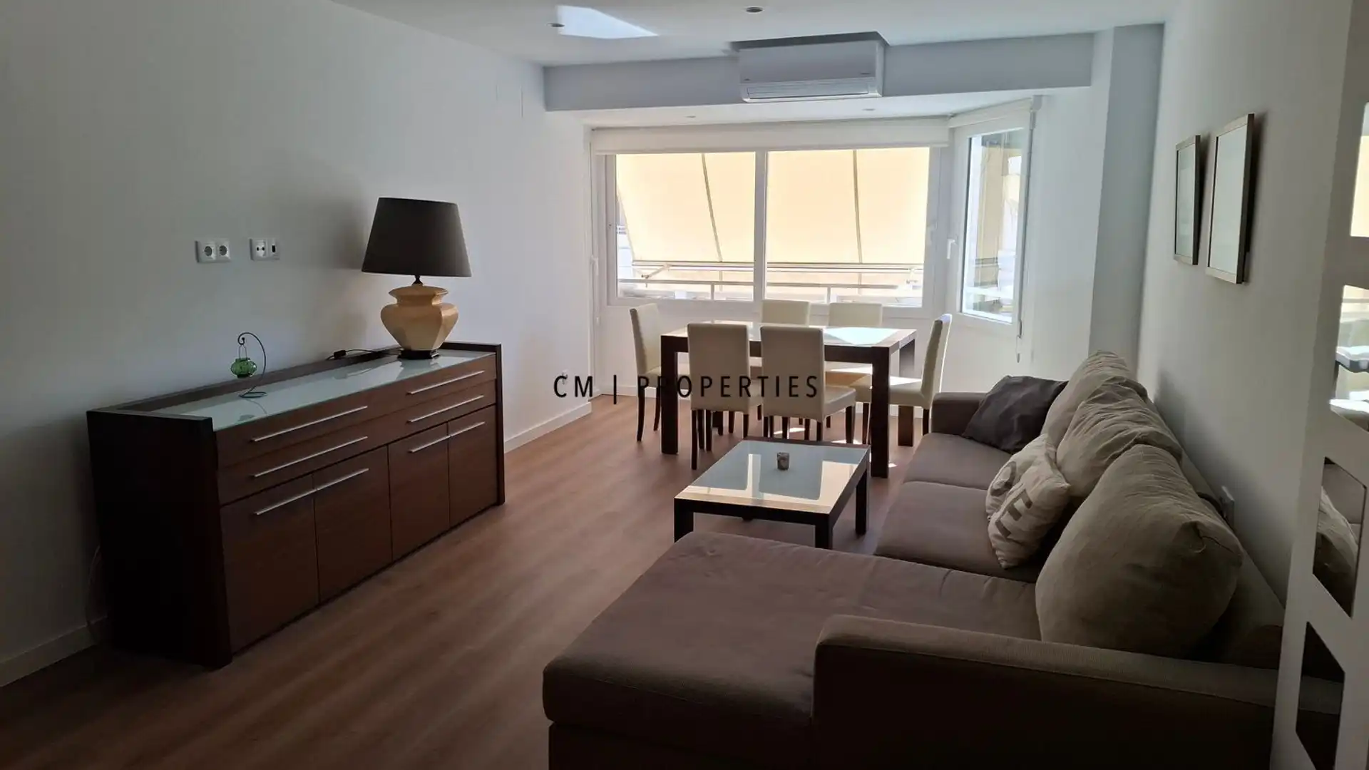 Sala d'estar de Pis de lloguer en  Valencia Capital amb Aire condicionat, Calefacció i Parquet