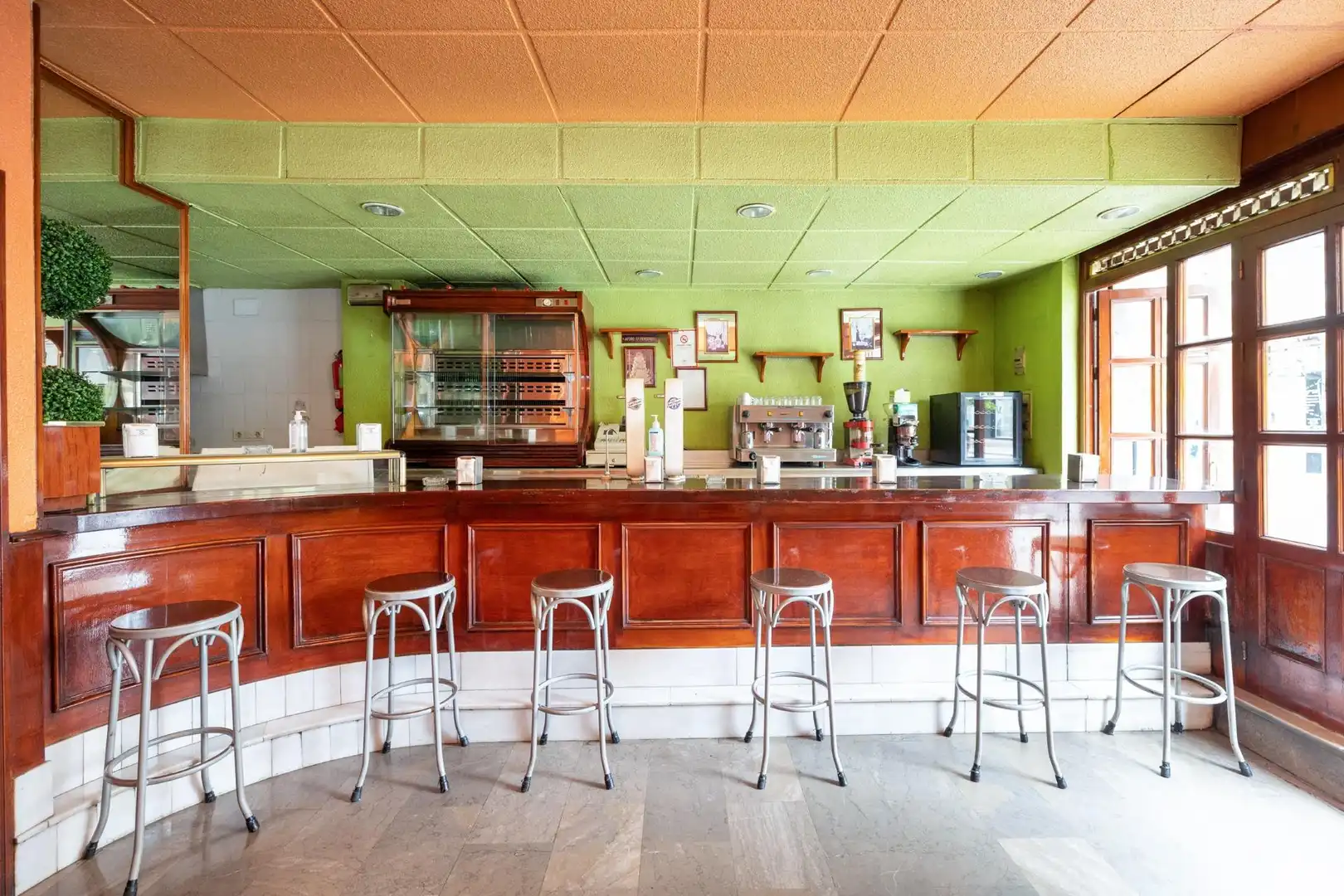 Commercial properties for sale in Granada