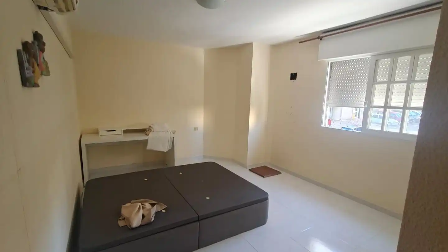 Flat with lift for sale in Calle de Santiago Beyro, imagen 2