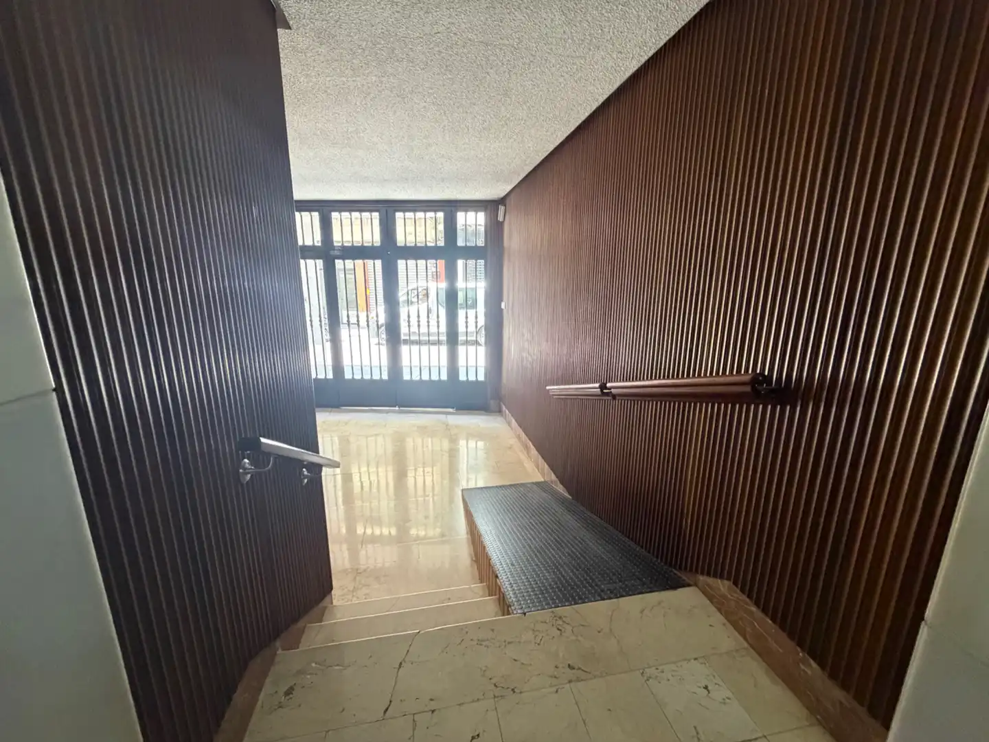 Business premises for sale in El Raval 29, imagen 4