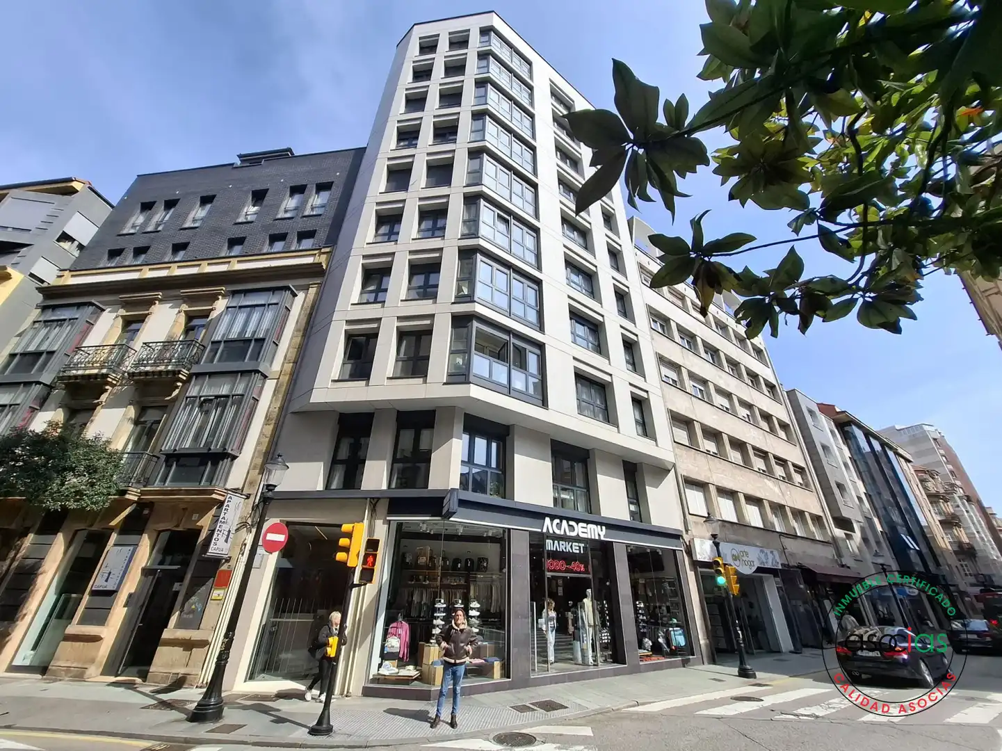 Vista exterior de Pis en venda en Gijón  amb Calefacció, Parquet i Terrassa