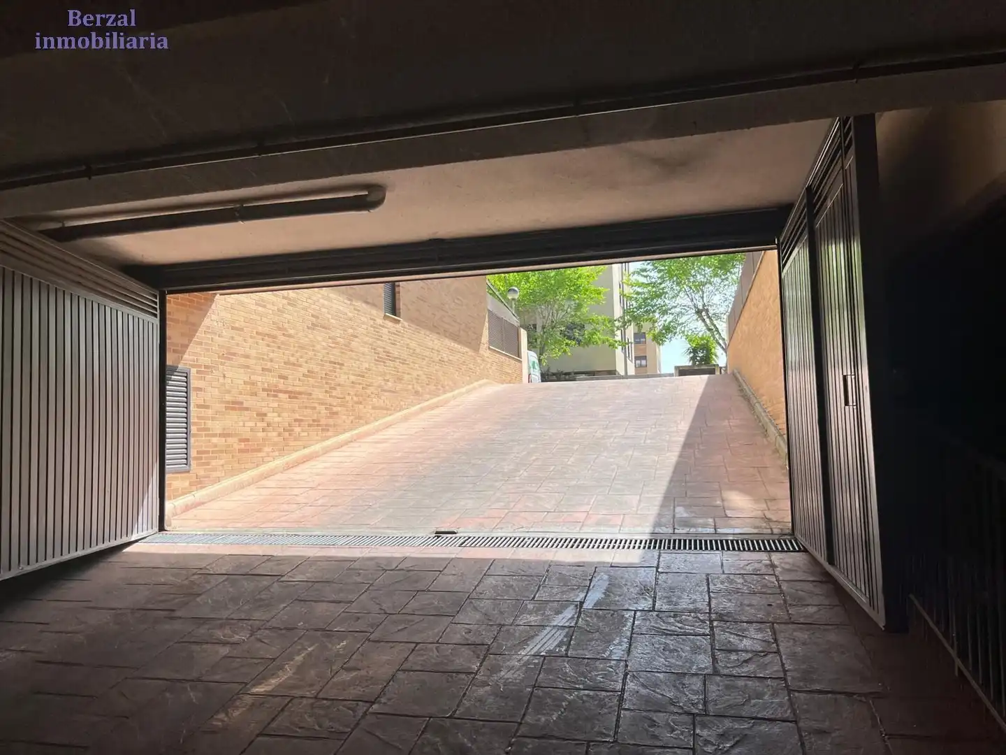 Parkplatz von Erdgeschoss zum Verkauf in Lardero mit Heizung, Privatgarten und Gemeinschaftspool