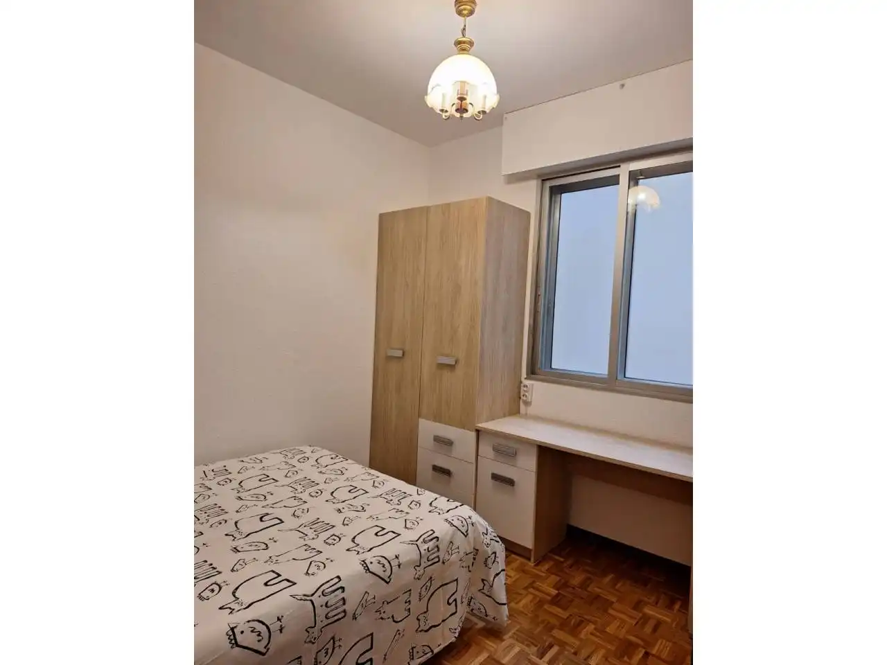 Habitación de Apartamento en venta en Burgos con Calefacción, Parquet y Terraza