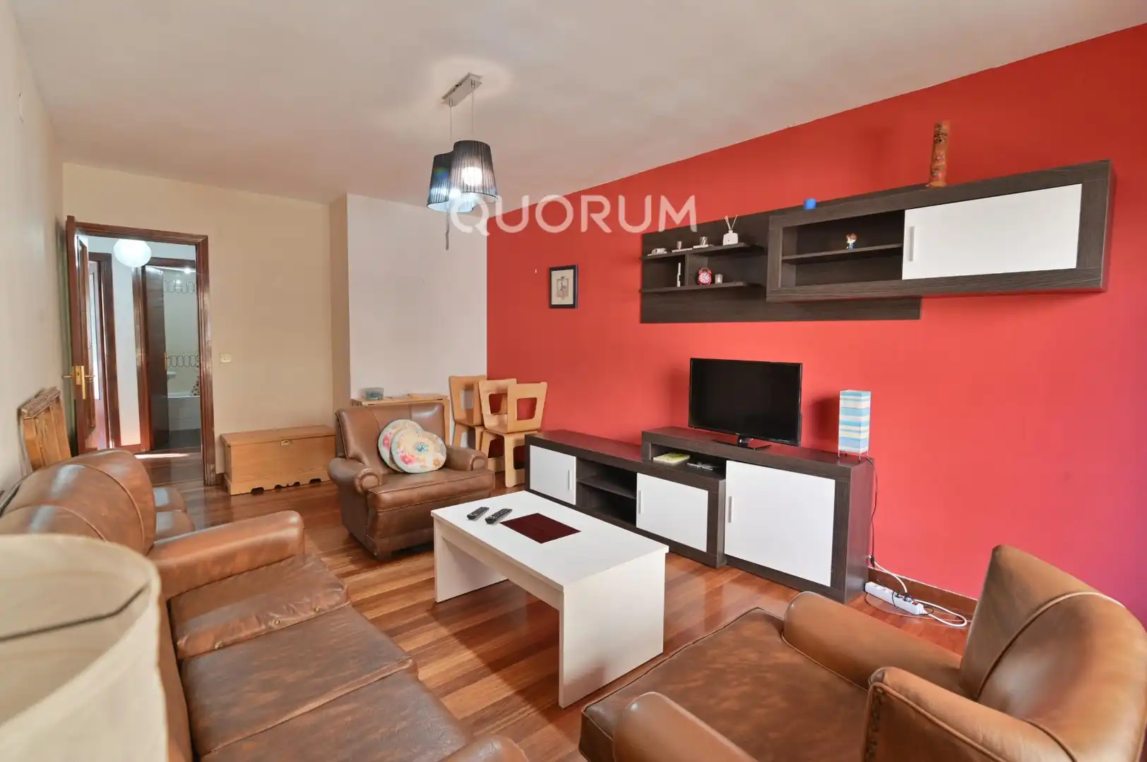 Living room of Flat for sale in Bilbao   with Heating, Terrace and Furnished