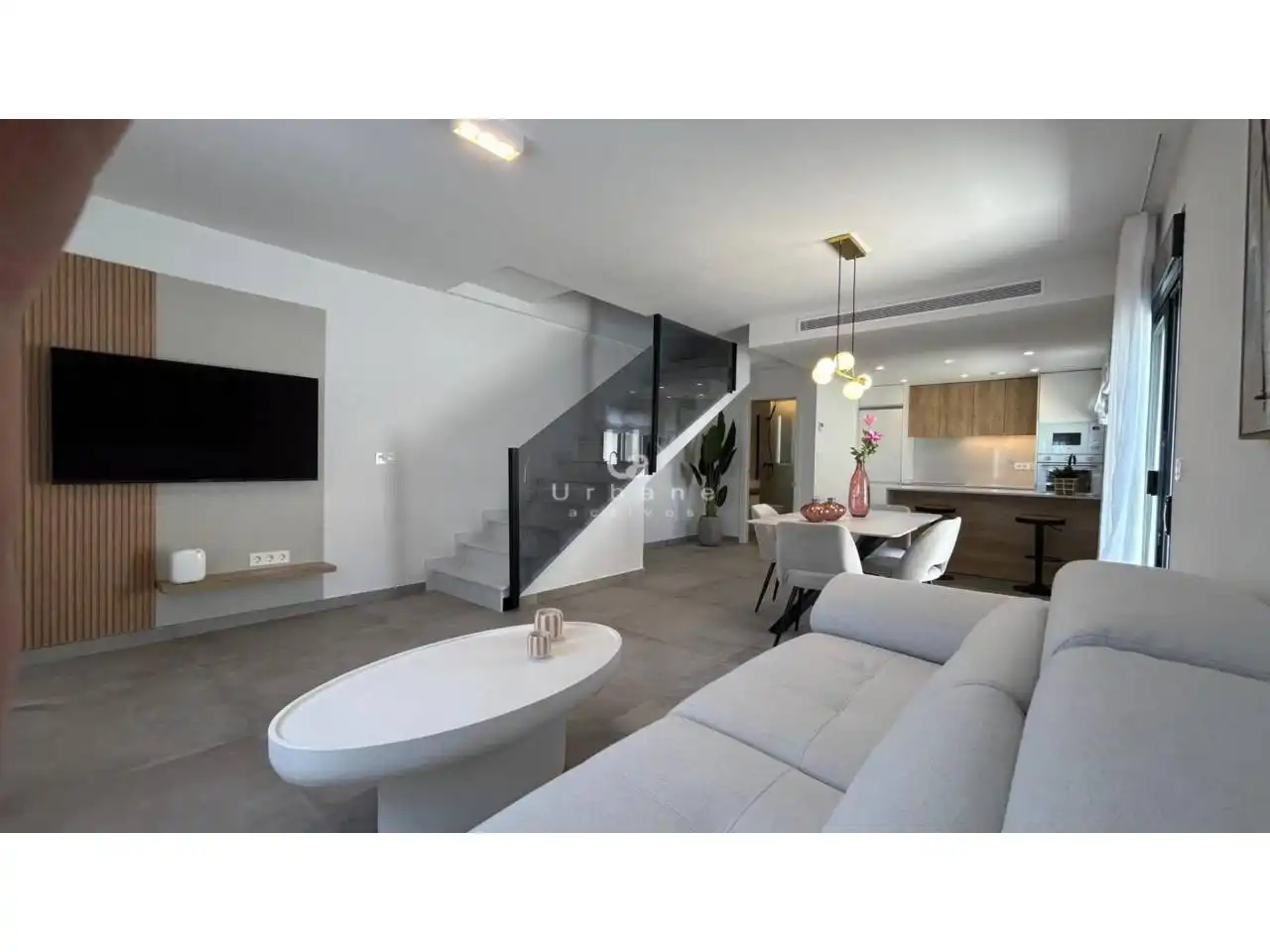 Sala de estar de Casa adosada en venta en Pilar de la Horadada con Aire acondicionado, Calefacción y Jardín privado