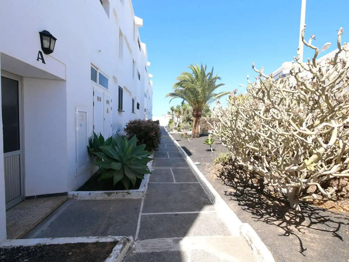 Vista exterior de Apartament en venda en Tías amb Terrassa i Moblat