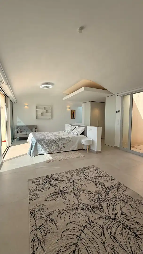 Schlafzimmer von Dachboden zum Verkauf in Benalmádena mit Klimaanlage, Terrasse und Abstellraum