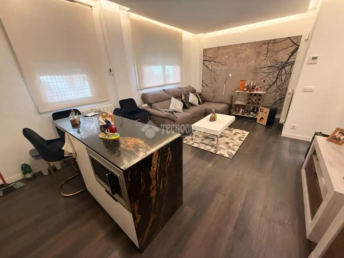 Wohnzimmer von Wohnung zum Verkauf in Madrid mit Klimaanlage, Heizung und Alarm