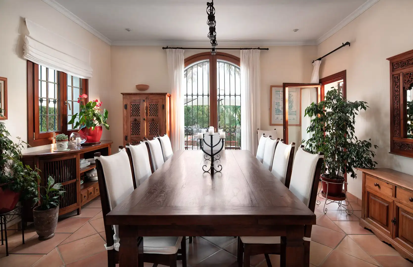 Comedor de Casa o chalet de alquiler en Estepona con Aire acondicionado, Jardín privado y Terraza