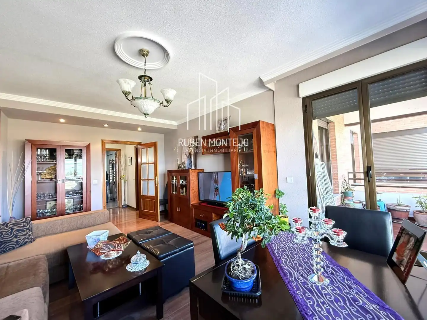 Living room of Flat for sale in Salamanca  with Heating, Terrace and Storage room