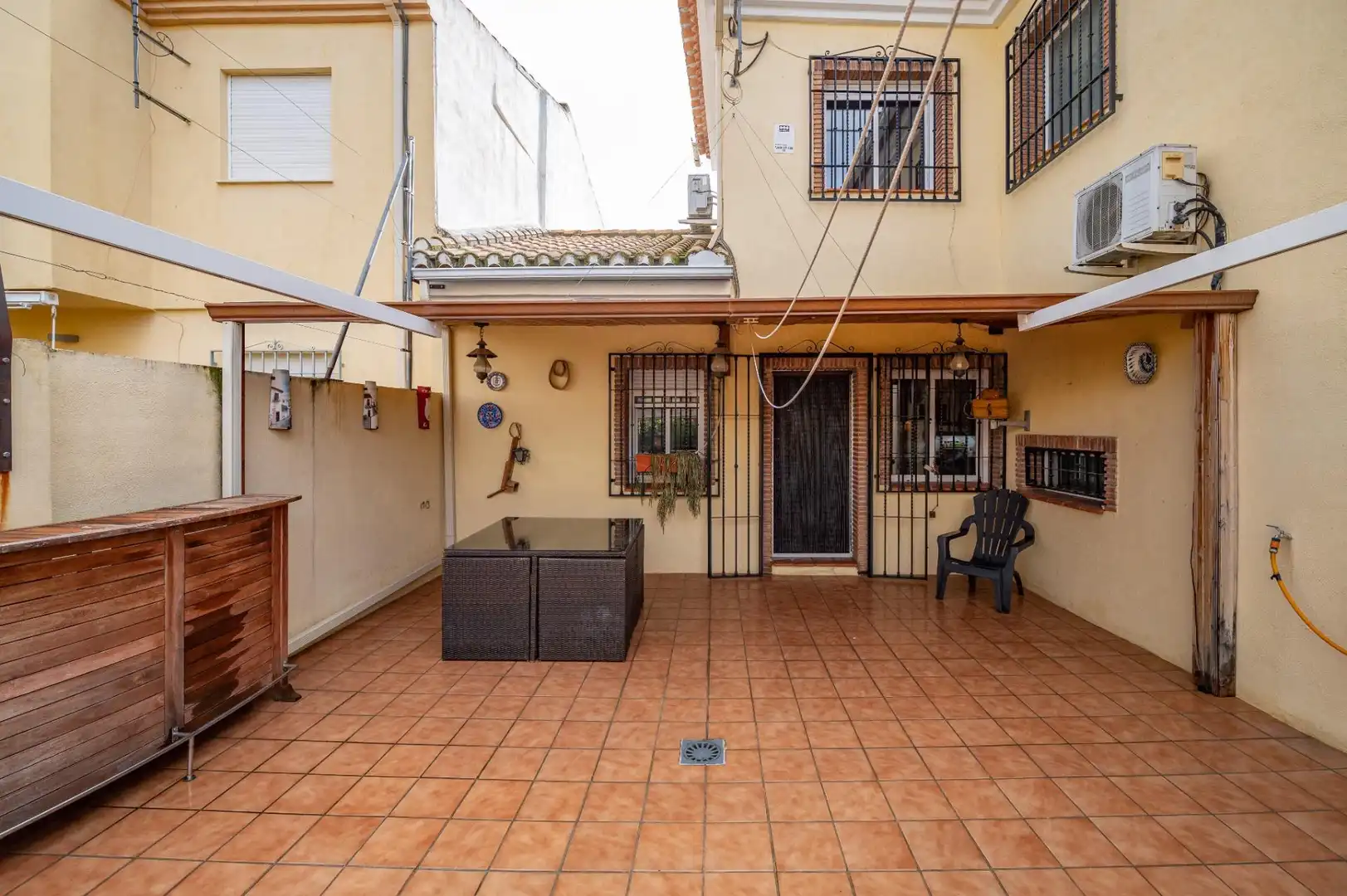 Vista exterior de Casa o chalet en venta en Vegas del Genil