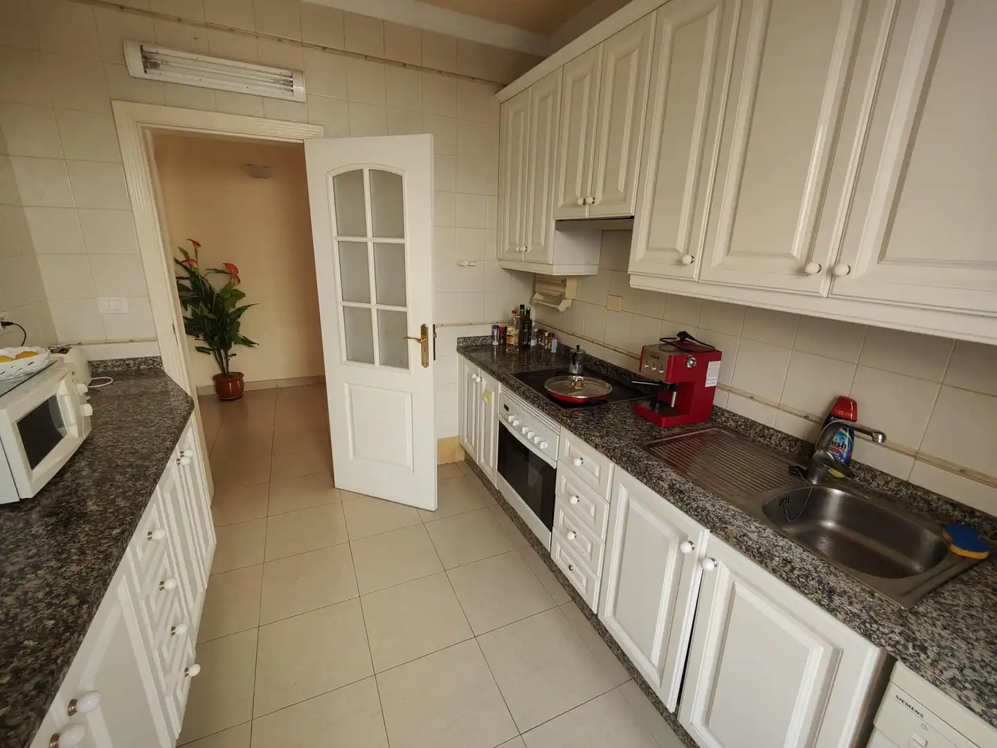 Küche von Haus oder Chalet zum Verkauf in Adeje mit Privatgarten, Terrasse und Möbliert