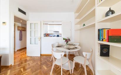 Dining room of Flat to rent in  Madrid Capital  with Air Conditioner, Heating and Furnished