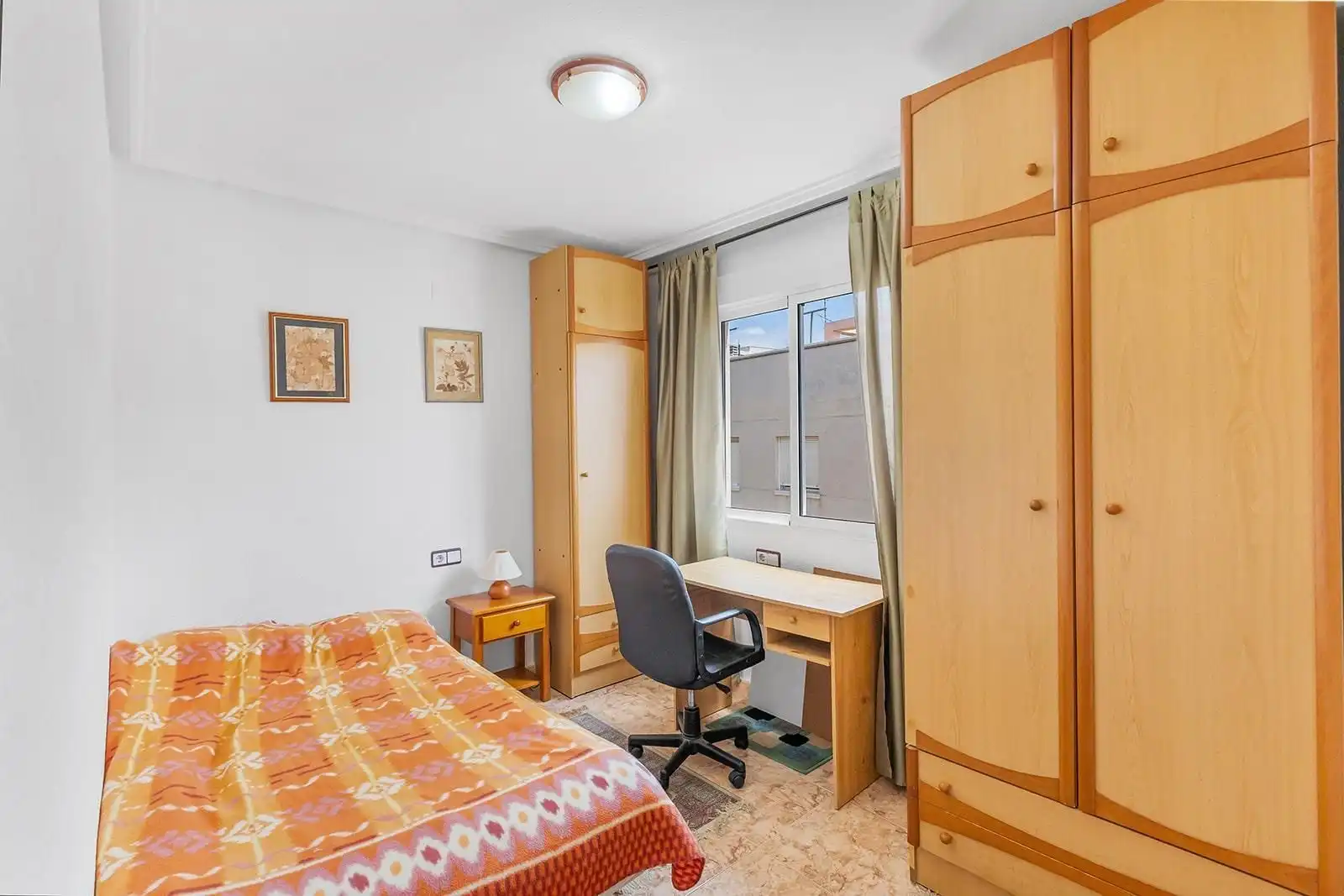 Bedroom of Attic for sale in Torrevieja  with Terrace, Furnished and Community pool